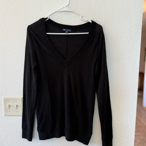 GAP Black Fitted Long Sleeve Blouse with Classic Neckline size L - Picture 4 of 8